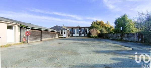 Bureaux à vendre 243 m² L'Oie