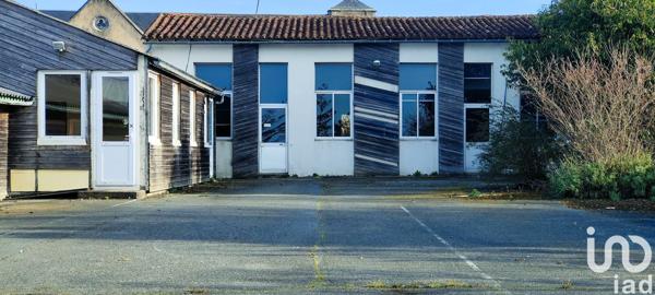 Bureaux à vendre 243 m² L'Oie