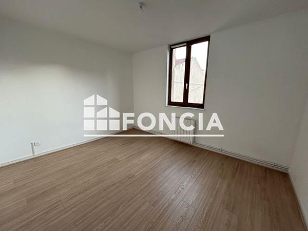 Location Appartement 3 pièces 77 m² - 3 IMPASSE FALCONNET Roanne 42300