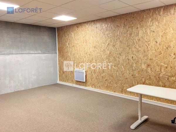 Location bureau près de Bailly-Romainvilliers - 23 m² - 307 € / mois