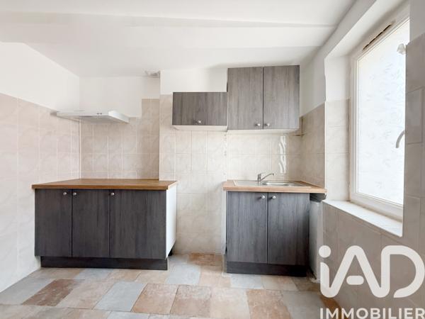 Location appartement 2 pièces 33 m² Cuers