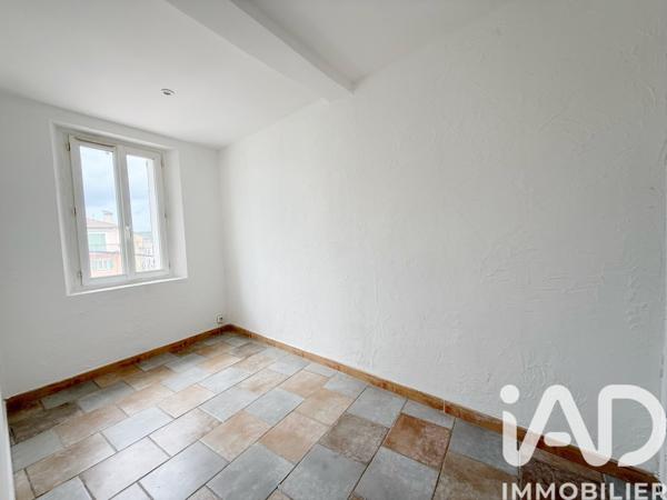 Location appartement 2 pièces 33 m² Cuers