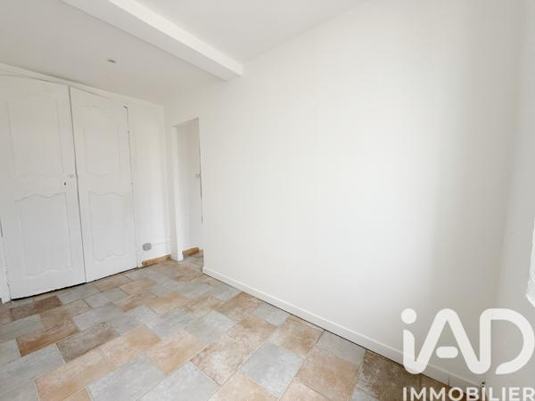 Location appartement 2 pièces 33 m² Cuers