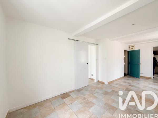 Location appartement 2 pièces 33 m² Cuers