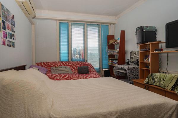 Pau - Immeuble de rapport - 2 appartements loués - Proche Hôpital et Total Garages et jardin