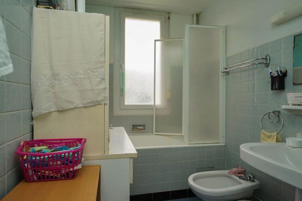 Pau - Immeuble de rapport - 2 appartements loués - Proche Hôpital et Total Garages et jardin