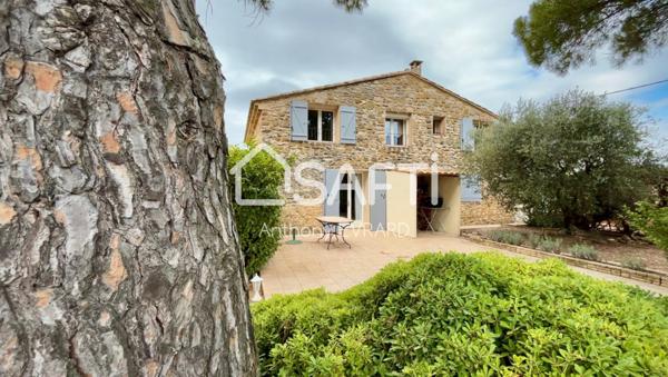 Mas en pierre 320?m² avec piscine, gîte et vue sur vignobles