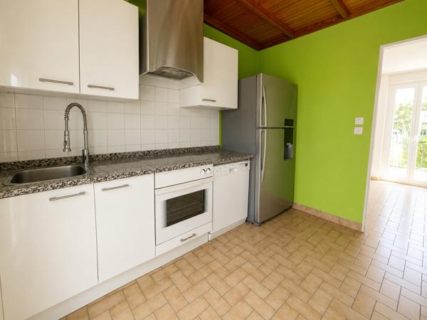 Maison
         4 pièces
        - 77 m² 155 900 € *