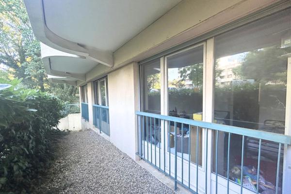 Appartement à vendre 5 pièces - Rez de jardin - CALME - PARKINGS - PROCHE DES COMMODITES