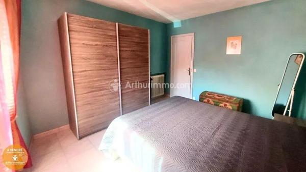 Vente Maison de village 6 pièces 143 m2 à Aussillon