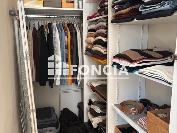 À vendre Studio 31.89 m² - Avignon 84000