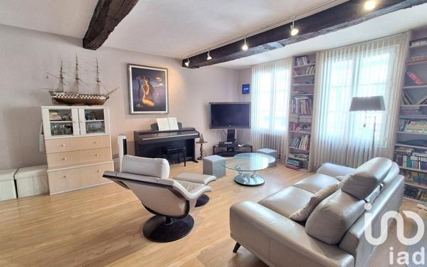 Appartement 3 pièces de 84 m² à Chartres (28000)