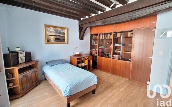 Appartement 3 pièces de 84 m² à Chartres (28000)