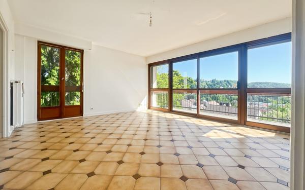 Appartement à vendre    5 pièces • 93,30 m2 Orsay