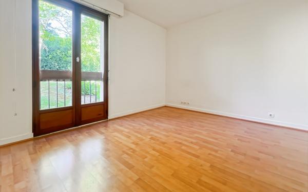 Appartement à vendre    5 pièces • 93,30 m2 Orsay