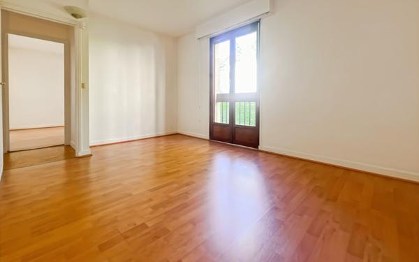 Appartement à vendre    5 pièces • 93,30 m2 Orsay