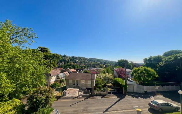 Appartement à vendre    5 pièces • 93,30 m2 Orsay