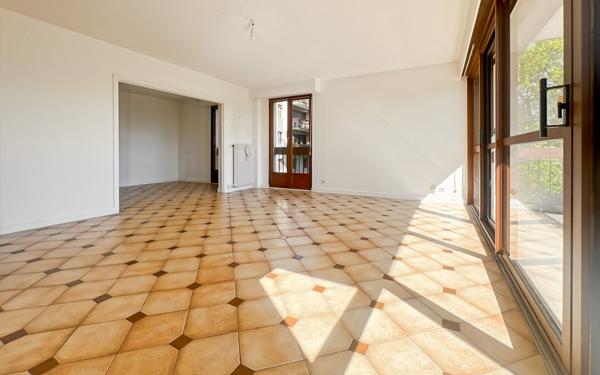 Appartement à vendre    5 pièces • 93,30 m2 Orsay