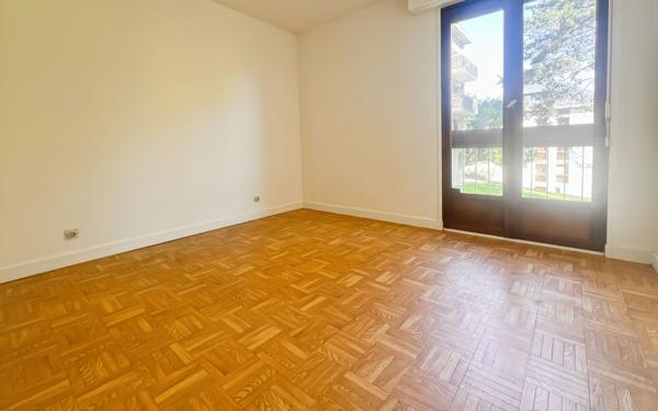 Appartement à vendre    5 pièces • 93,30 m2 Orsay