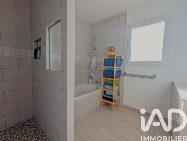 Maison à vendre 6 pièces 124 m² La Brillanne