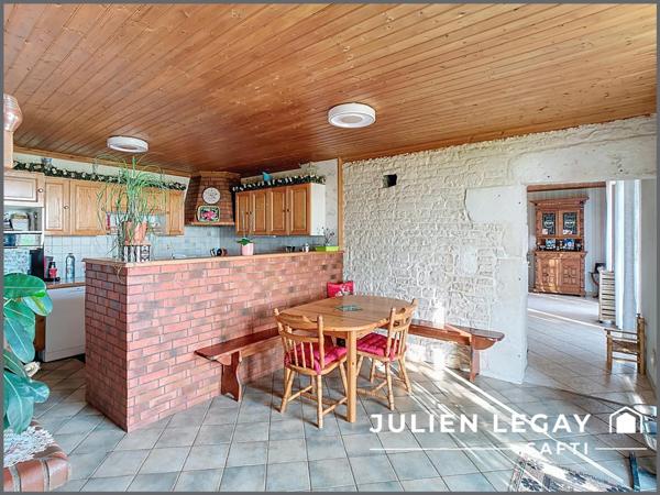 Longère dans un environnement calme et dégagé