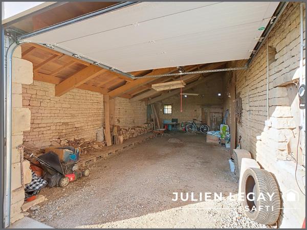 Longère dans un environnement calme et dégagé