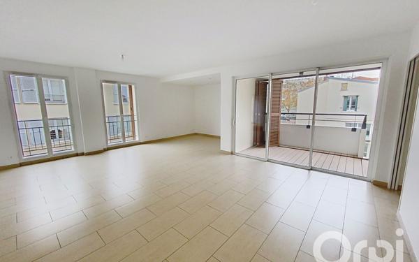 Appartement à louer    3 pièces • 96,29 m2 Clamart
