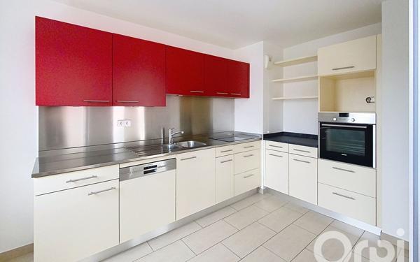 Appartement à louer    3 pièces • 96,29 m2 Clamart