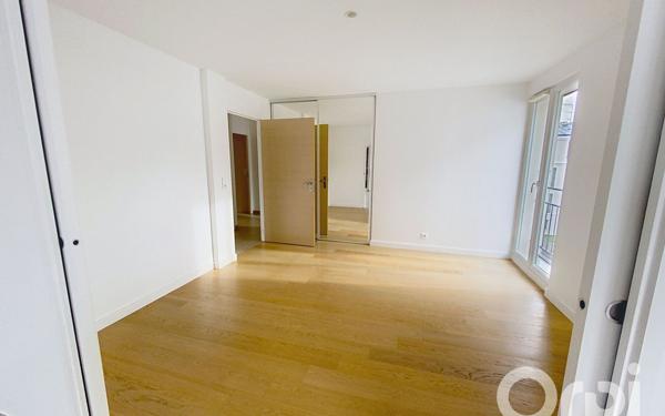 Appartement à louer    3 pièces • 96,29 m2 Clamart