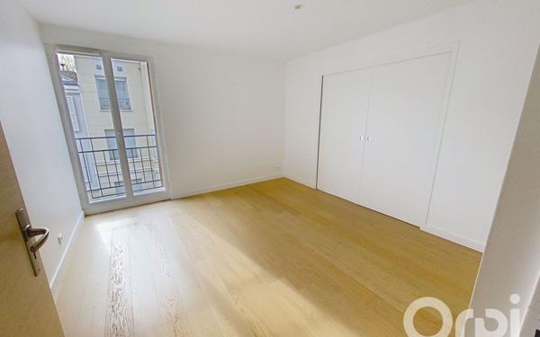 Appartement à louer    3 pièces • 96,29 m2 Clamart