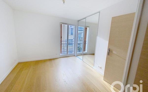 Appartement à louer    3 pièces • 96,29 m2 Clamart