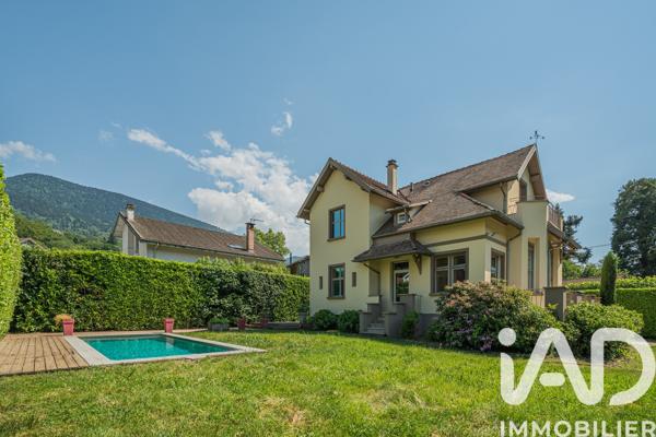 Maison à vendre 6 pièces 171,54 m² Saint-Martin-d'Uriage