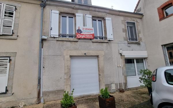 Maison à vendre    3 pièces •  Genouillac