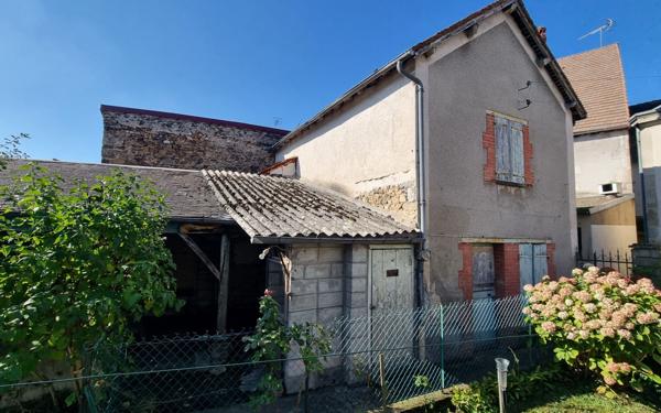 Maison à vendre    3 pièces •  Genouillac