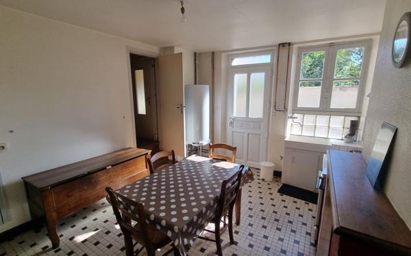 Maison à vendre    3 pièces •  Genouillac