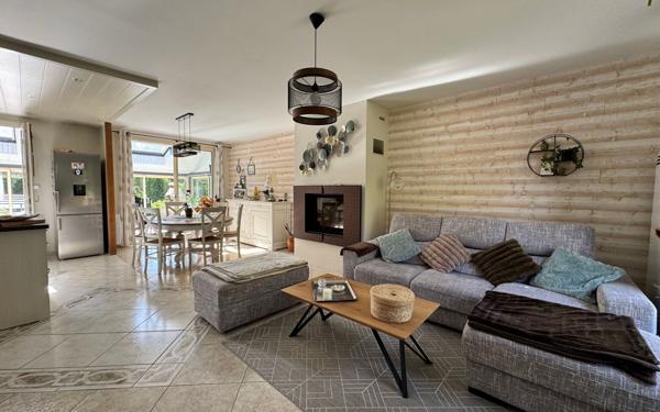 Maison à vendre    5 pièces •  Cérans-Foulletourte