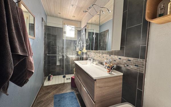 Maison à vendre    5 pièces •  Cérans-Foulletourte