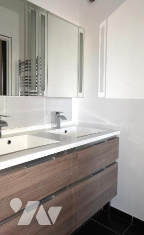 PROCHE TOUTES COMMODITES APPARTEMENT DE TYPE 4 AU DERNIER ETAGE A PLAN DE CUQUES