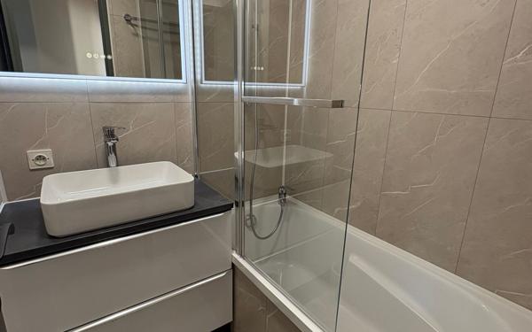 Appartement à vendre    3 pièces • 47,17 m2 La Baule-Escoublac