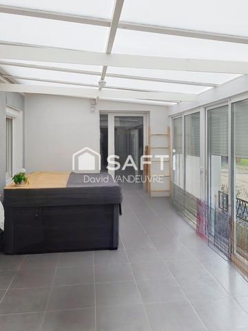 Maison idéalement située à l'entrée d'Ardentes.