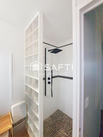 Maison idéalement située à l'entrée d'Ardentes.