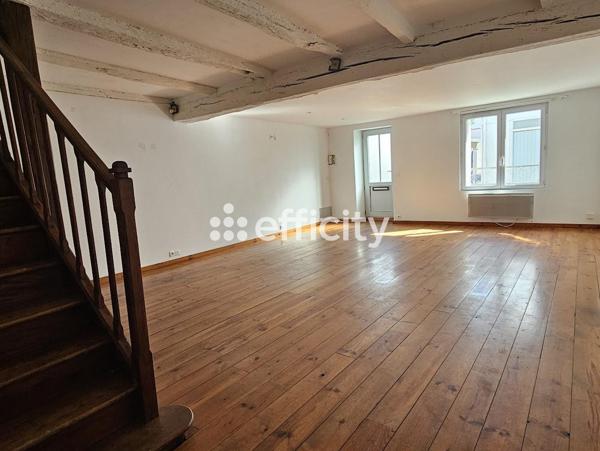 Maison
         5 pièces
        - 119 m² 440 000 €*