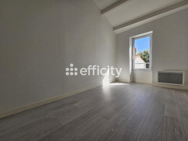 Maison
         5 pièces
        - 119 m² 440 000 €*