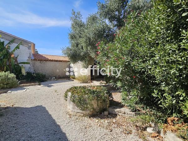 Maison
         5 pièces
        - 119 m² 440 000 €*