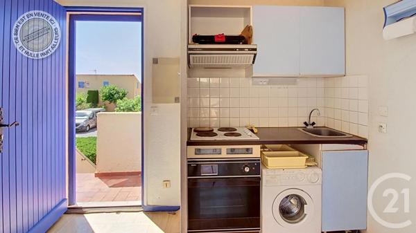 Appartement T3 à vendre  3 pièces - 38,23 m 2   LE BARCARES  - 66