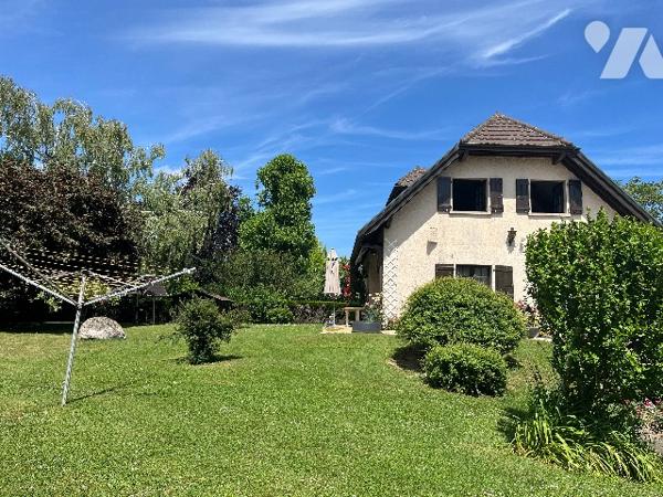 Exclusivité – Divonne-les-Bains – vente maison sur terrain de 1.298m² avec réserve d'usufruit.
