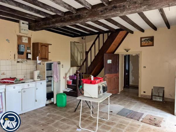 LOUVERNE - Maison à rénover.