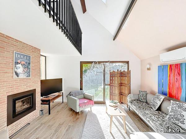 VIEUX VILLAGE, CALME, ARBORE, LUMINEUX