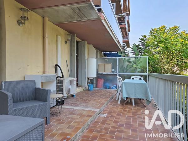 Location appartement 2 pièces 34 m² Nice