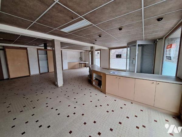 UN ENSEMBLE IMMOBILIER